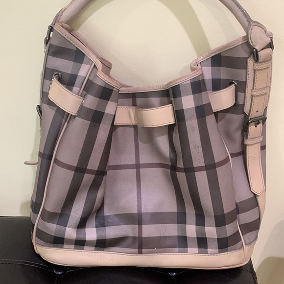Authentic Burberry nova check shoulder tote - Picture 3 of 9